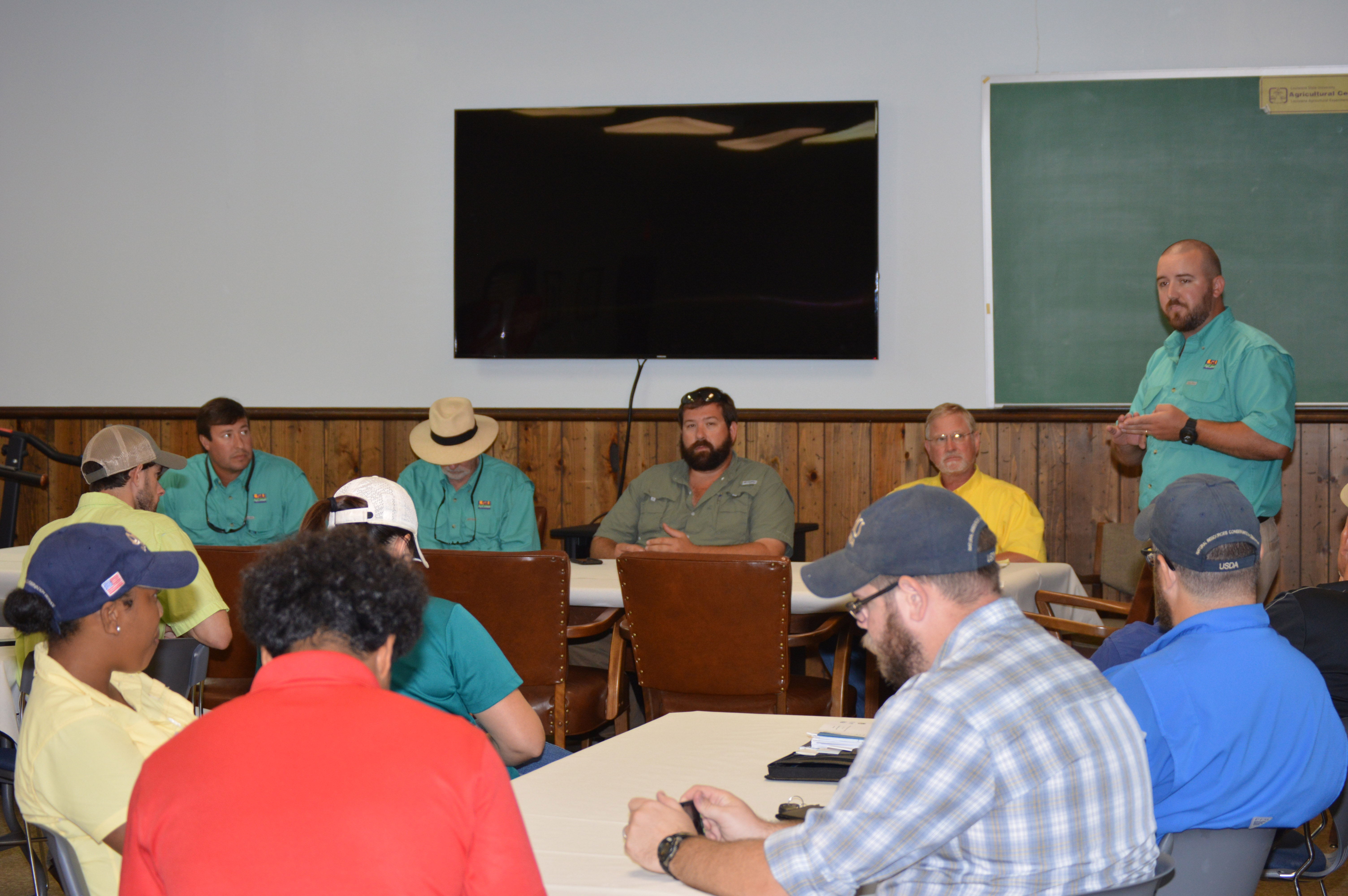 Herbicide issues highlight field day